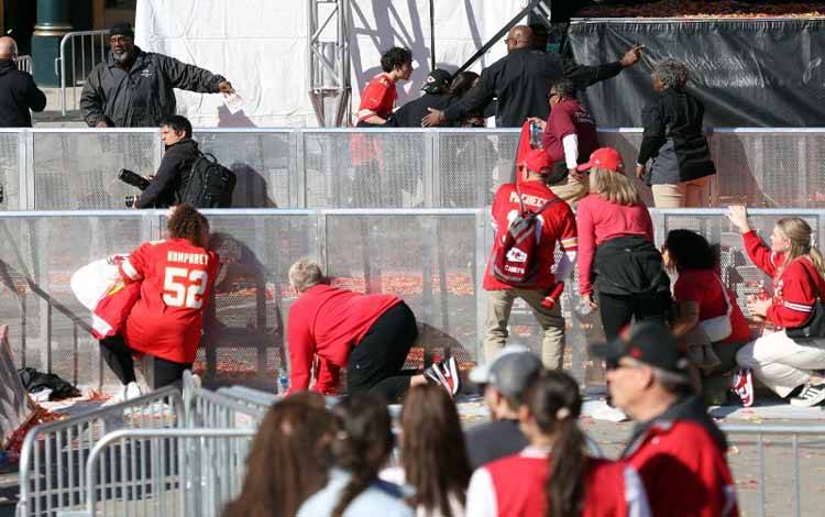 Satu Orang Tewas dan 15 Luka-luka dalam Parade Kansas City Chiefs