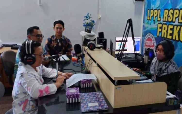 Promkes RSUD Kapuas Beri Penyuluhan Kesehatan Terkait Peran Herbal Cegah Kanker