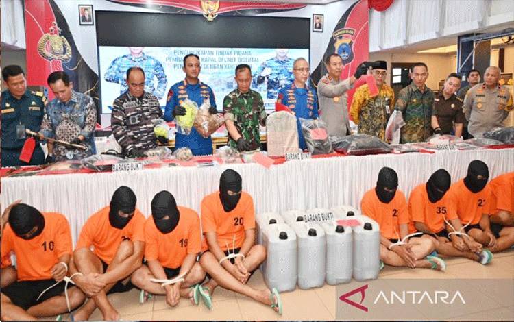 Ditpolairud Polda Kalsel Ringkus Perompak Minyak Fame Rp8,2 Miliar