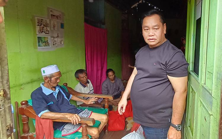 Bupati Kotim Pertimbangkan Bangun Rumah Jompo untuk Orang Tua Renta Sebatang Kara