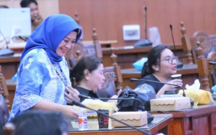 Susi Idawati: Penuhi Asupan Cairan Tubuh?saat Cuaca Panas Terik