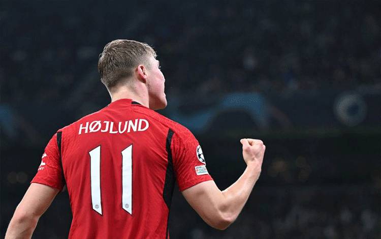 MU Segel Kemenangan Atas Luton Town Berkat Dua Gol Cepat Hojlund