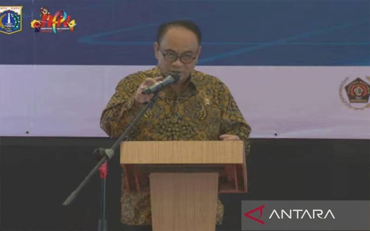 Menkominfo Bagikan Empat Kiat Bagi Media Tetap Eksis Hadapi Tren AI