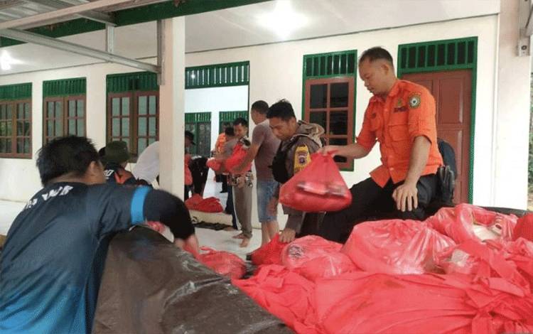 Pemkab Kotawaringin Timur Kirim Sembako untuk Warga Terdampak Banjir