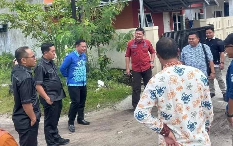 Sigit Widodo Minta Pemko Palangka Raya Tingkatkan Infrastruktur Jalan dan Saluran Air