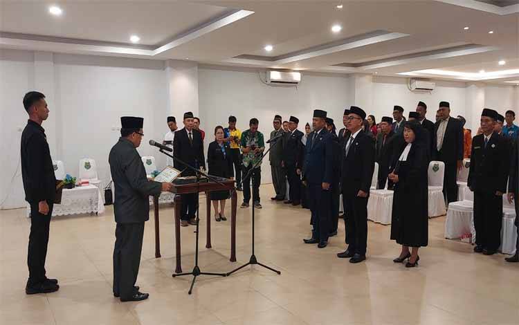 Pj Bupati Kapuas Lantik 32 Pegawai dalam Jabatan Manajerial?