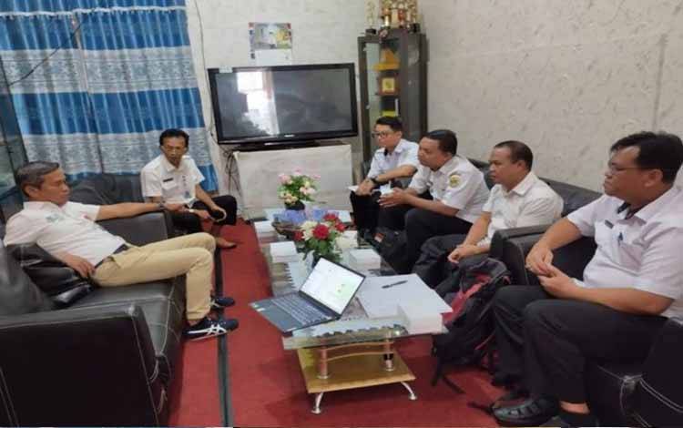 DPMD Gunung Mas Kaji Tiru Penanganan Batas Desa di Kapuas