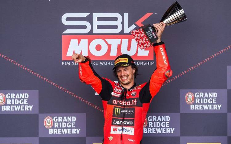 Bulega Catatkan Kemenangan pada Debut WSBK di Australia