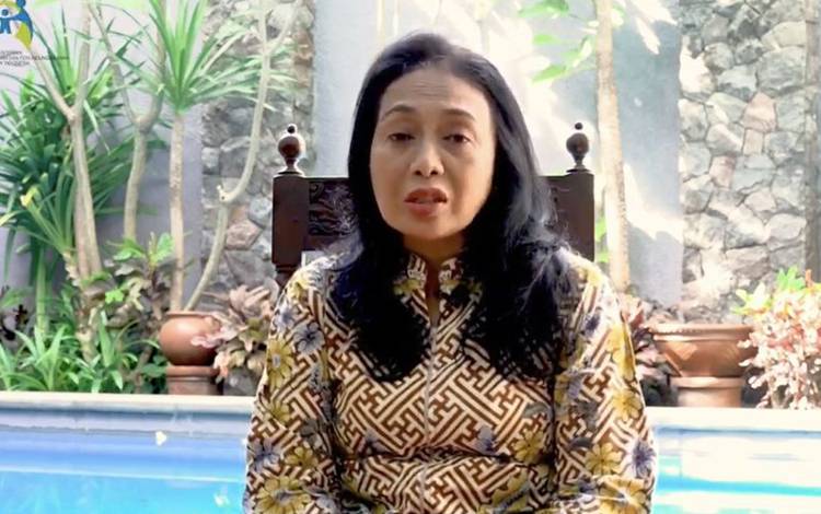 Tangkapan layar Menteri Pemberdayaan Perempuan dan Perlindungan Anak Bintang Puspayoga dalam acara Safer Internet Day 2024 di Jakarta, Sabtu (24/2/2024). (ANTARA/Astrid Faidlatul Habibah)