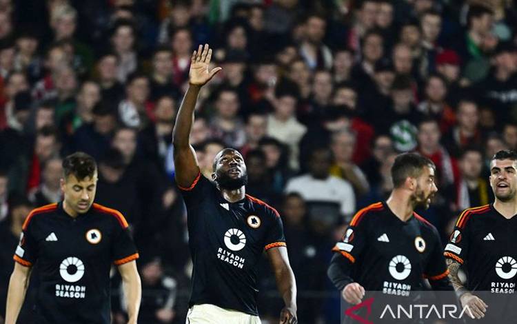 Klasemen Serie A: Kemenangan Roma dan Fiorentina Jaga Asa Zona UCL