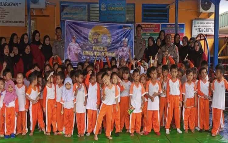 Polres Seruyan Kampanyekan Keselamatan Berlalu Lintas Melalui Police Goes To School