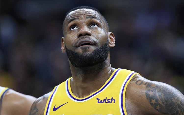 Satu Laga Lagi LeBron James Mencatat Sejarah Baru NBA