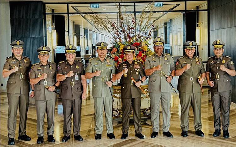 Pj Bupati Barito Timur Hadiri Upacara Gelar Pasukan HUT Ke-74 Satpol PP dan HUT ke-62 Satlinmas