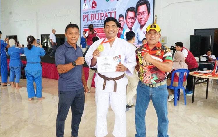 Dandim Apresiasi Pratu Fandry Raih Juara 1 Kejuaraan Judo Piala Pj Bupati Kapuas?
