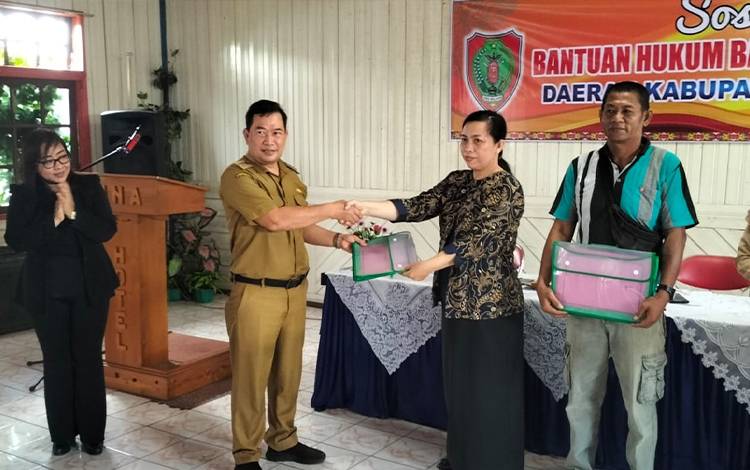 Dinas Koperasi dan UMKM Kalteng Sosialisasikan Bantuan Hukum di Barsel