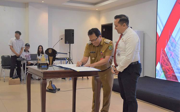 Pemkab Kapuas dan Kejari Tandatangani MoU Terkait Bidang Datun