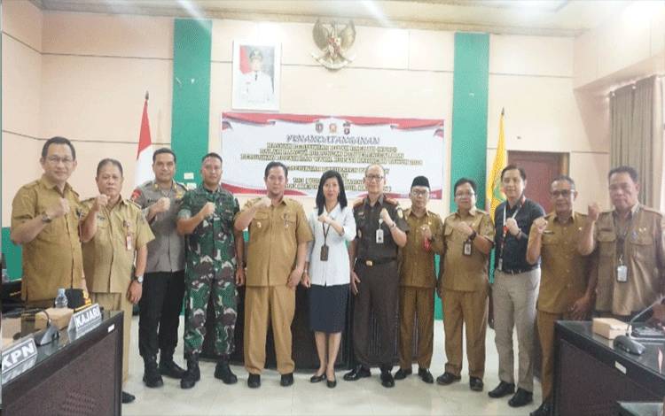 Pemkab Katingan, Polri dan TNI Tandatangani NPHD Pengamanan Pilkada