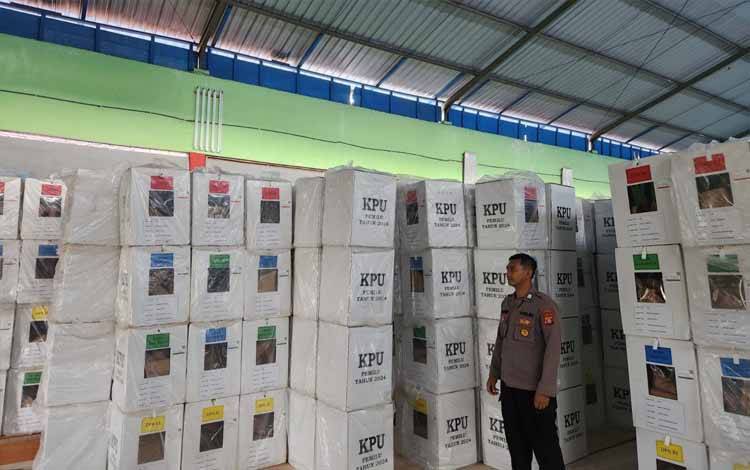 Polresta Palangka Raya Tingkatkan Keamanan Selama Tahapan Pleno Pemilu 2024