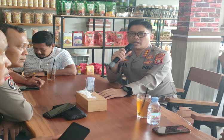Kombes Erlan Munaji Kenalkan Aplikasi Portal Humas Presisi Kepada Wartawan
