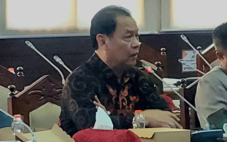 Anggota Komisi IV DPRD Kalteng, Sugiyarto. (FOTO: DONNY D)