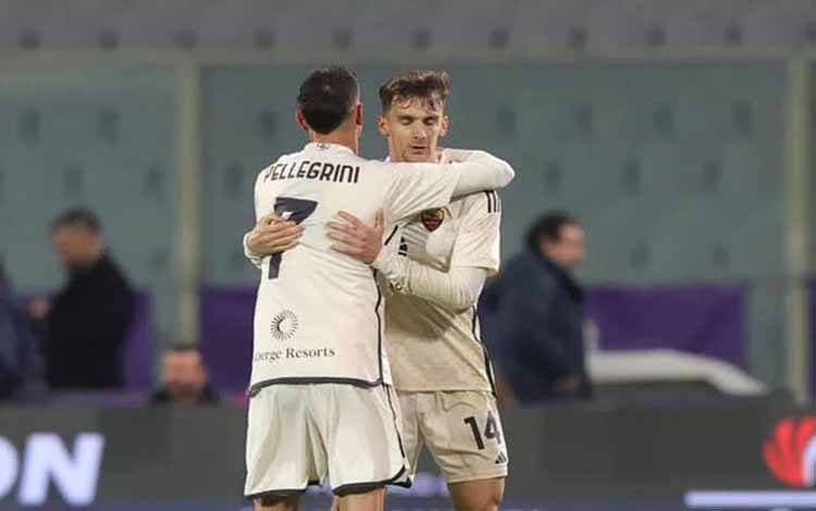 Gol Llorente Hindarkan Roma dari Kekalahan di Markas Fiorentina
