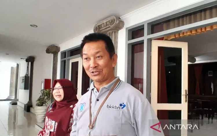 Deputi Bidang Advokasi, Penggerakan dan Informasi (Adpin) BKKBN Sukaryo Teguh Santoso. (ANTARA/Lintang Budiyanti Prameswari)