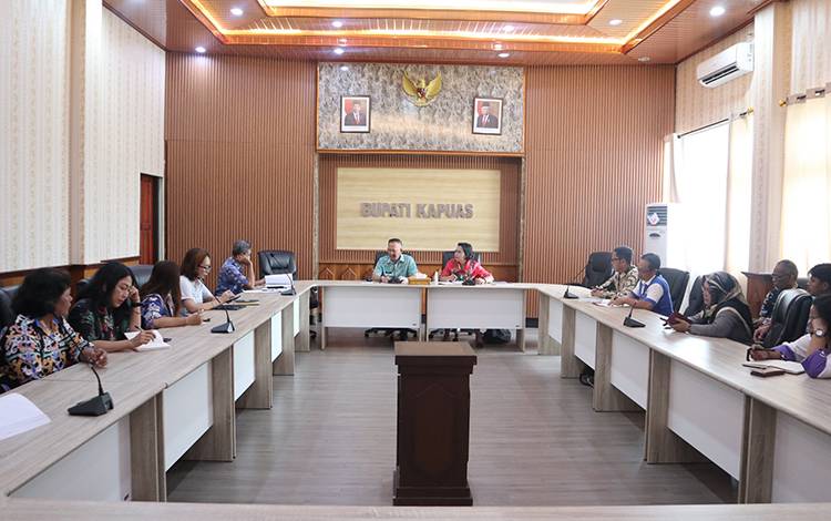DLH Kapuas Rapat Optimalkan Penarikan Retribusi Persampahan