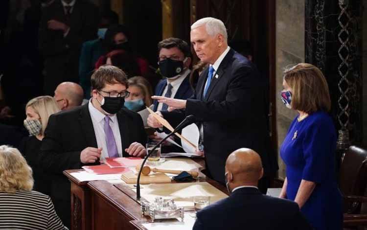 Mantan Wapres AS Mike Pence Tolak Dukung Pencalonan Trump di Pilpres