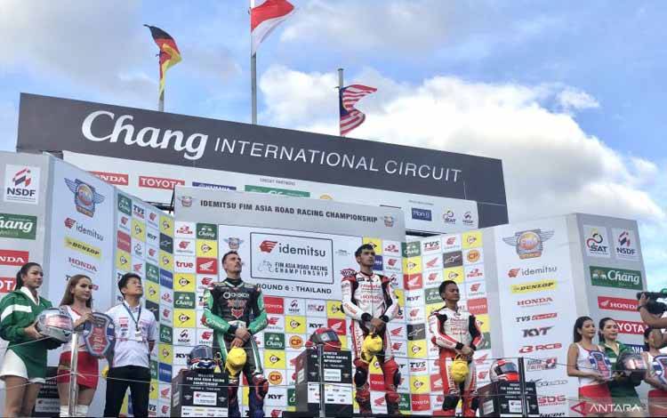 Andi Gilang Kumandangkan Indonesia Raya di ARRC Kelas ASB1000 Thailand