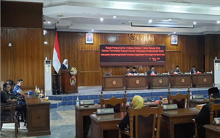 Tiga Ranperda Disampaikan Dalam Rapat Paripurna ke 6 Masa Sidang I Tahun 2024 DPRD Kobar