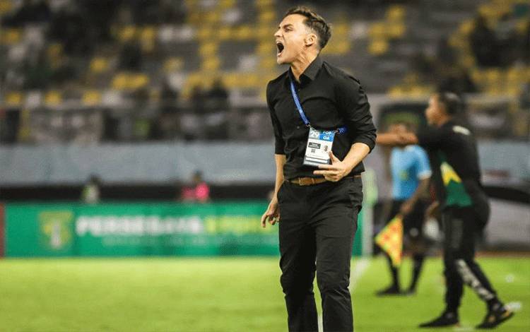 Pelatih Tegaskan Persebaya Tak Bisa Remehkan Tim Manapun