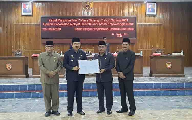 DPRD dan Pemkab Kobar Sepakat Tiga Buah Ranperda Ditetapkan Menjadi Perda