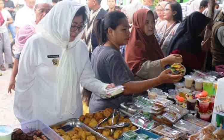 Pastikan Takjil yang Dijual di Pasar Ramadan Aman Dikonsumsi !?
