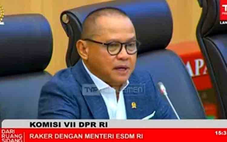 Mukhtarudin Soroti Masih Banyaknya Desa Belum Teraliri Listrik