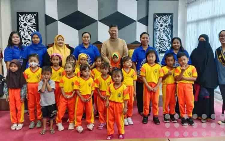 Dispursip Palangka Raya Kampanyekan Gerakan Melek Literasi Sejak Dini