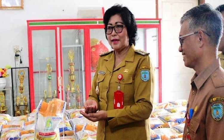 Pj Bupati Lamandau : Jangan Timbun Barang Kebutuhan Pokok