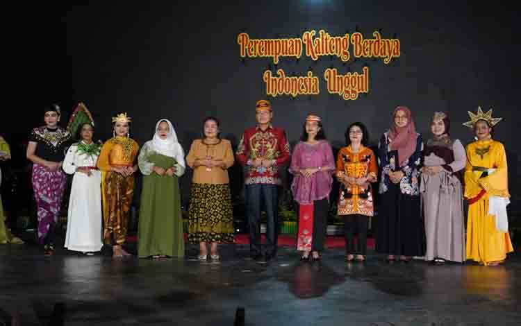 Pemprov Kalteng Lestarikan Seni Budaya Melalui Gelar Seni Budaya Hari Perempuan Internasional