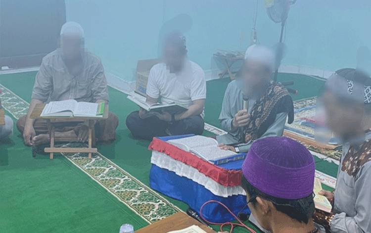 WBP Rutan Kapuas Rutin Ikuti Salat Tarawih Berjamaah dan Tadarus