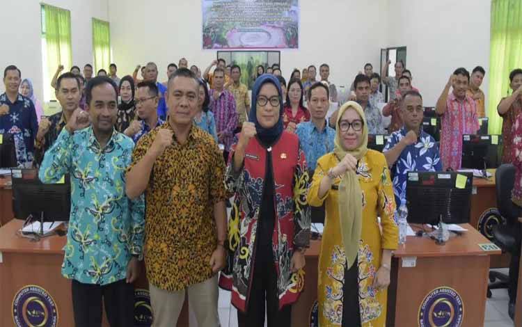 Pj Wali Kota Palangka Raya menghadiri seleksi kompetensi ASN. (FOTO: HUMAS