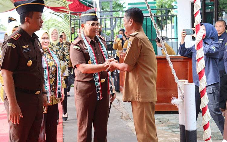 Pj Bupati Seruyan Sambut Kedatangan Kajati Kalteng