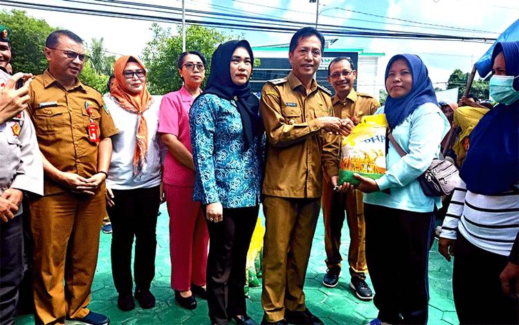 Dinas KPP Barito Utara Menggelar Gerakan Pangan Murah