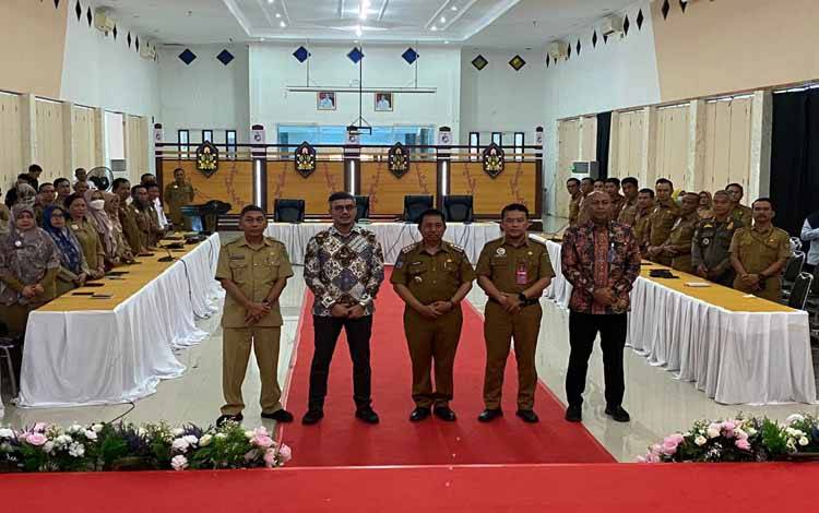 Pemkab Sukamara Jalin Kerja Sama Pembangunan Tower Atasi Desa Terkendala Signal
