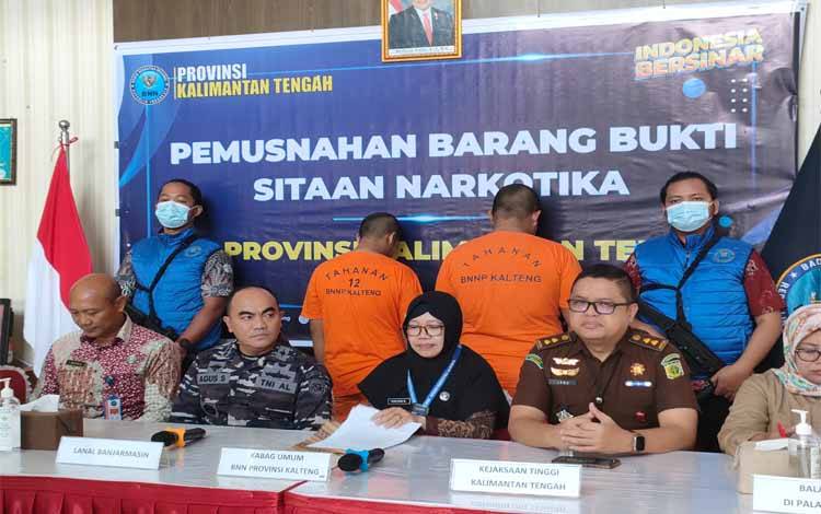 BNNP Kalteng Amankan 2 Tersangka Berusia 19 Tahun di Sampit
