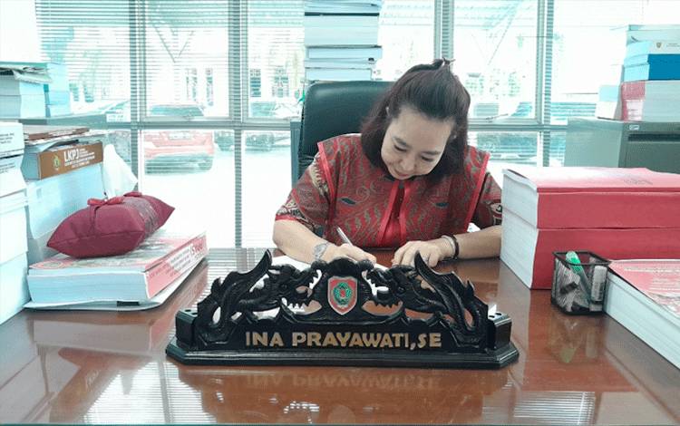 Anggota DPRD Provinsi Kalteng Ina Prayawati (Foto: MARINI)