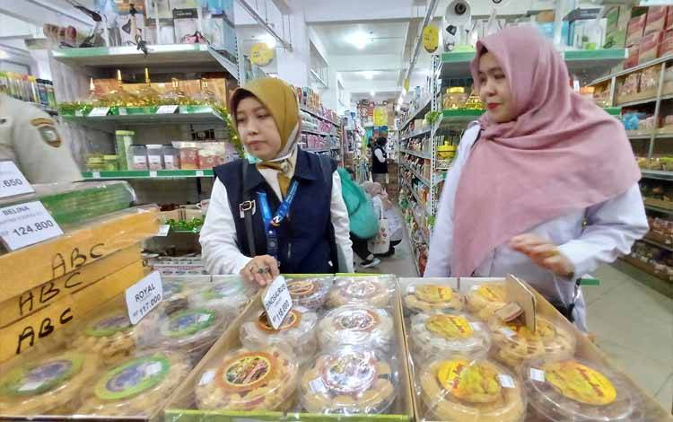 Sidak Produk Makanan di Sampit, BBPOM Palangka Raya: Kesadaran Pelaku Usaha Semakin Meningkat