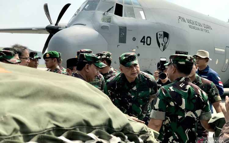 TNI Jelaskan Alasan Bantuan untuk Gaza Diterjunkan AU Yordania