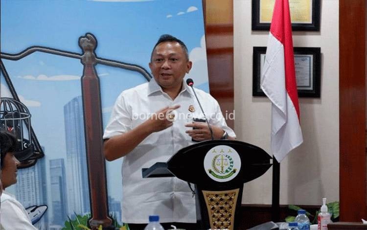 Kejaksaan Sita 687 Juta Lembar Saham dari Terpidana Heru Hidayat