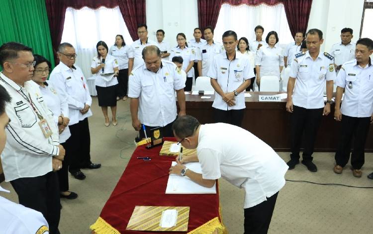 Bupati Gunung Mas: Wujudkan Pengelolaan Keuangan Desa yang Transparan