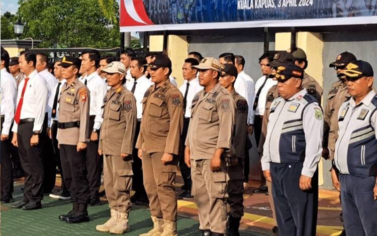 Satpol PP dan Damkar Kapuas Dukung Operasi Ketupat Telabang 2024
