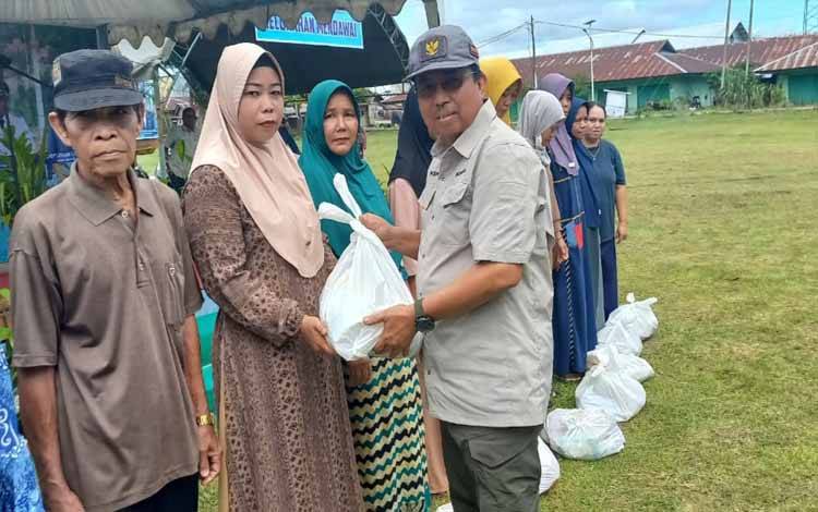 Pemkab Sukamara Gelar Pasar Murah di Lapangan Koramil